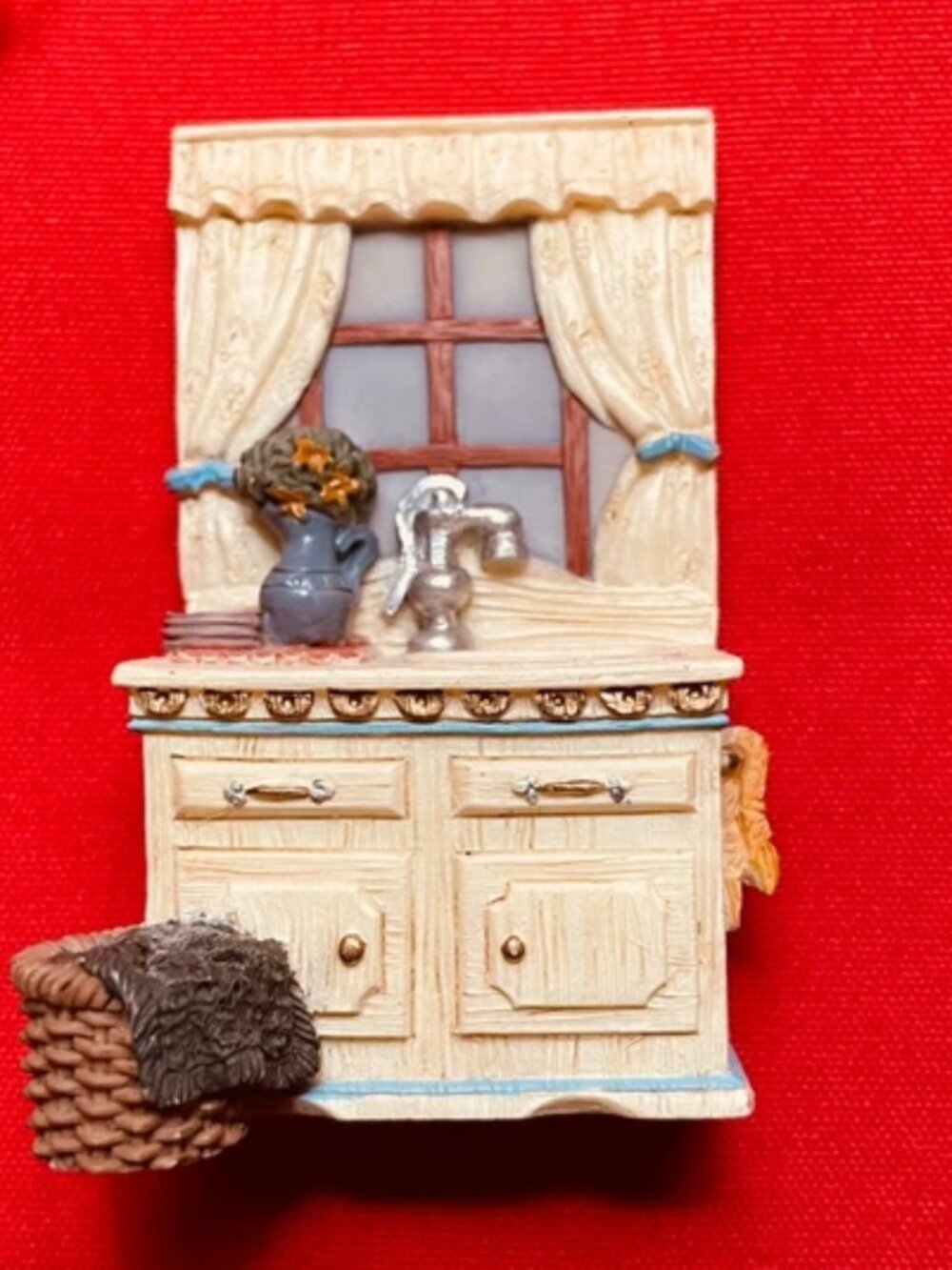 Sink, resin